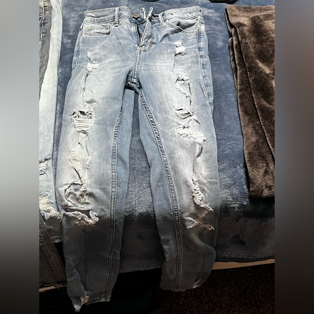 HOLLISTER JEANS